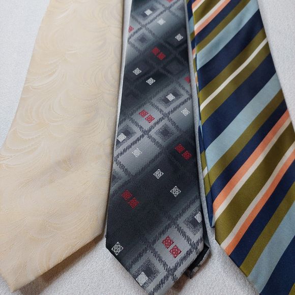 Men's Ties Lot of 6 Vintage Halston Puccini Wembley Regal Regalon Necktie Men - Picture 7 of 9
